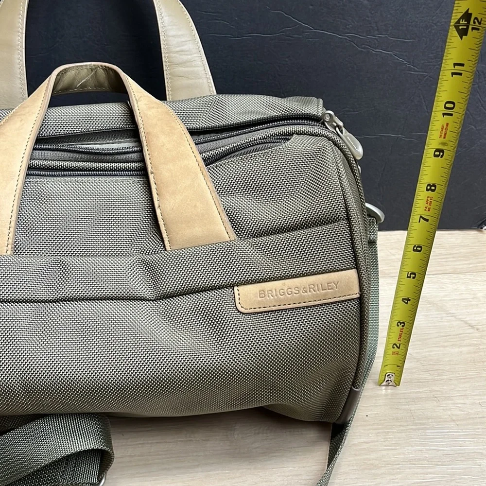 Briggs & Riley Weekender With Shoulder Strap olive - Picture 3 of 9